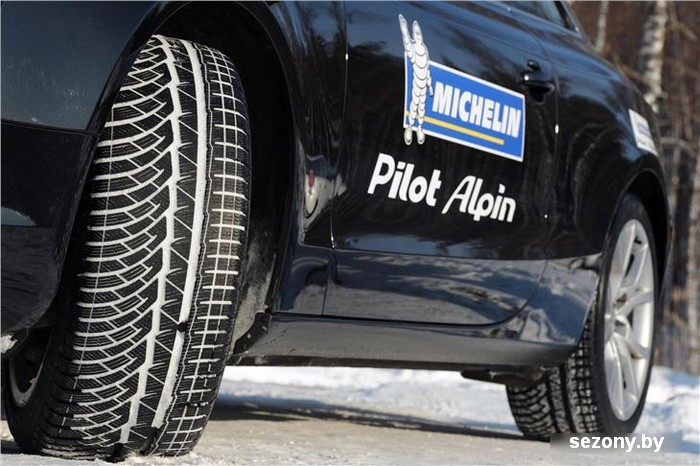 Michelin Pilot Alpin PA4 235/50R17 100V